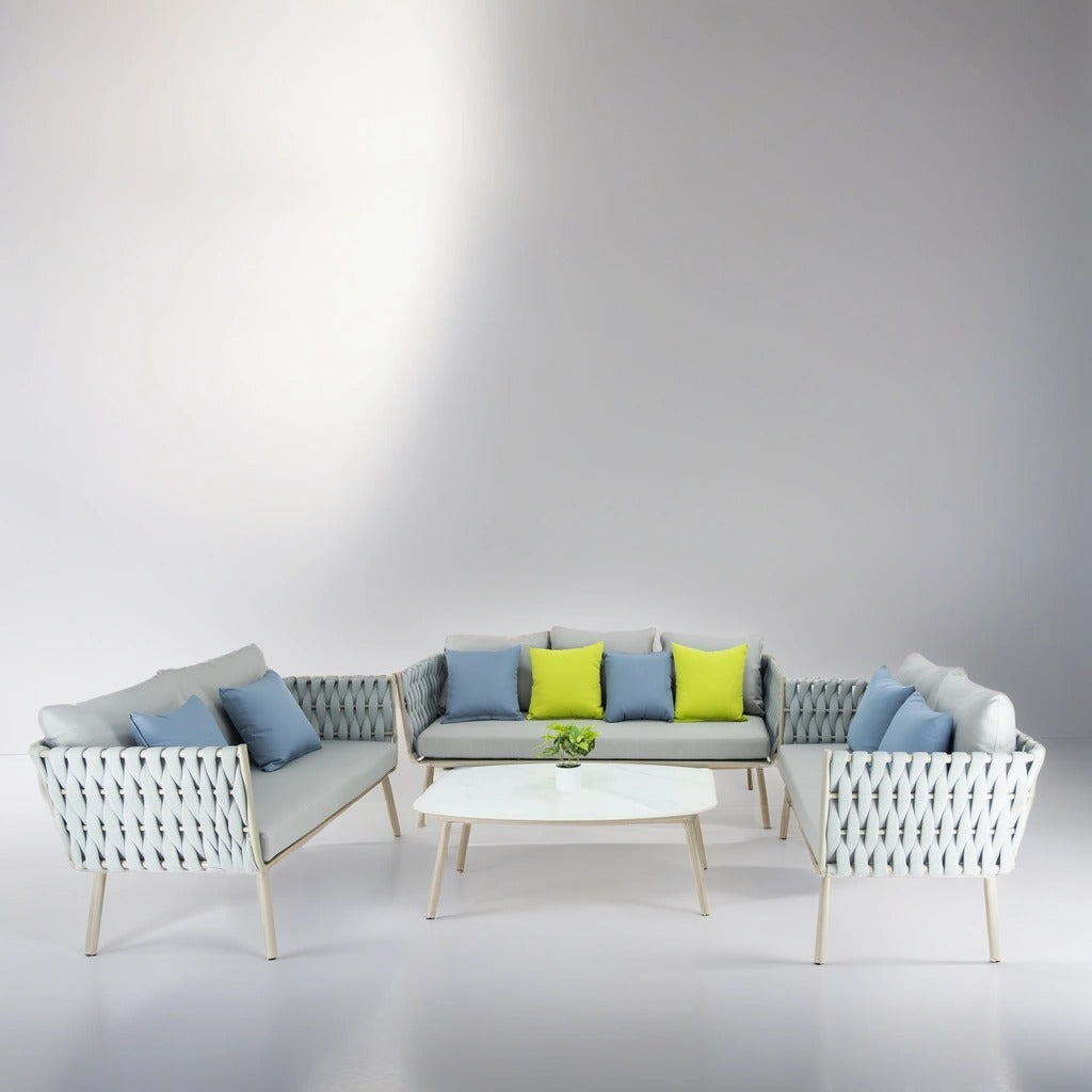 Grey Aluminium lounge set with lime cushion