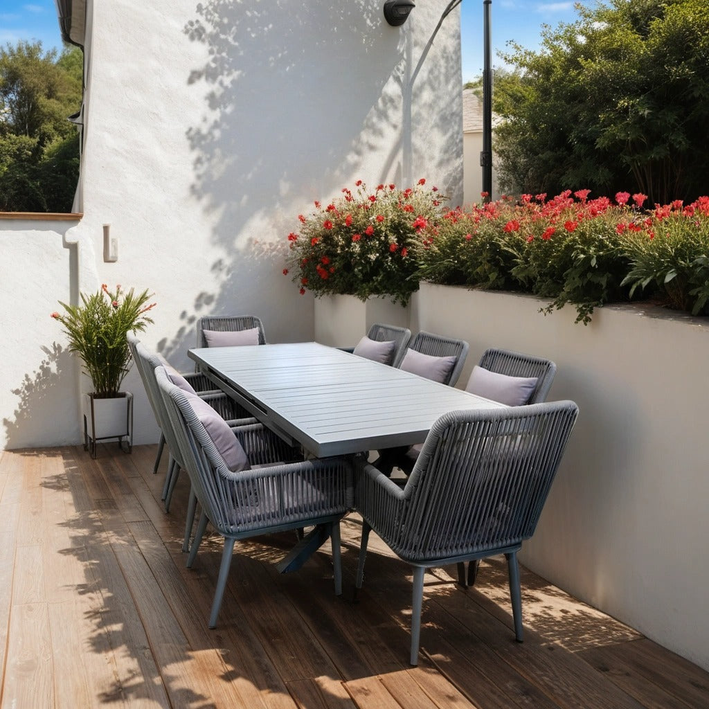 Black aluminium dining set